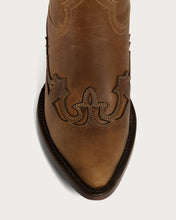 Cargar imagen en el visor de la galería, Hannah Wood pointed toe with inlay overlay and contrast stitching