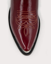 Cargar imagen en el visor de la galería, Selena Red