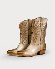 Load image into Gallery viewer, Mezcal True Gold