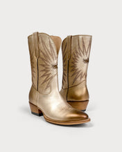 Load image into Gallery viewer, Mezcal True Gold