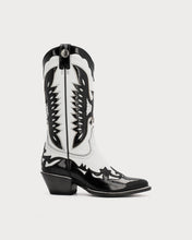 Load image into Gallery viewer, Hannah Black &amp; White
