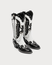 Load image into Gallery viewer, Hannah Black &amp; White
