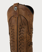 Cargar imagen en el visor de la galería, Hannah Wood shaft detail with pull tab and Mezcalero concho
