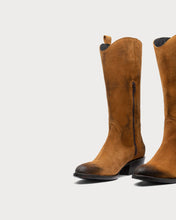 Cargar imagen en el visor de la galería, Mirta Camel
