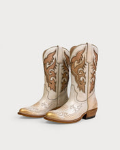 Cargar imagen en el visor de la galería, Jude Western Rose
